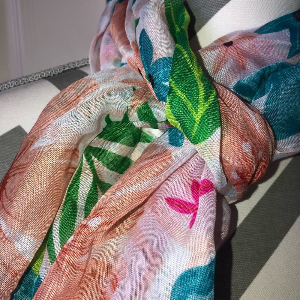 Scarf - Picture 2 of 5
